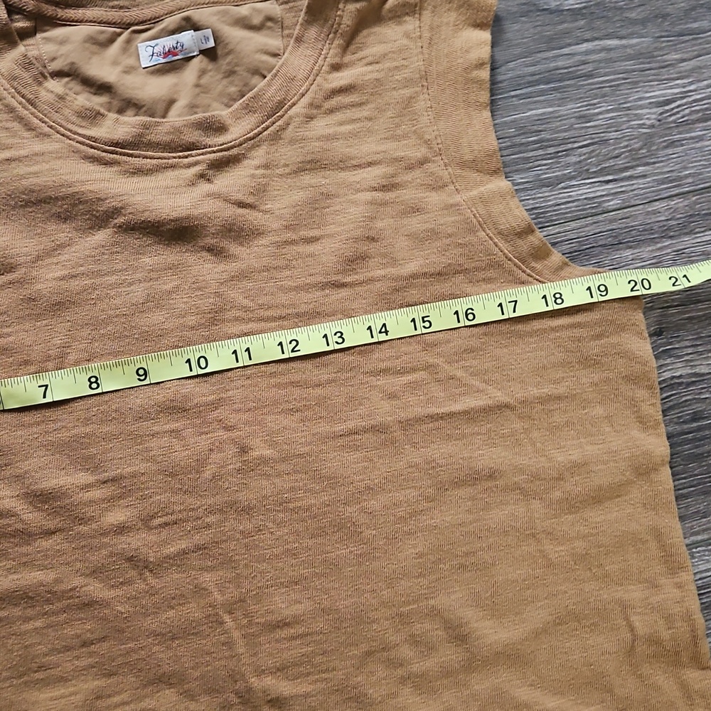 Faherty Muscle Tee - Picture 4 of 5